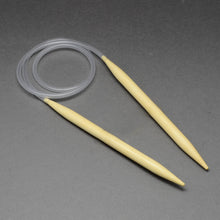 Load image into Gallery viewer, Circular Knitting Needles Rubber Bamboo 790 x 4.0mm