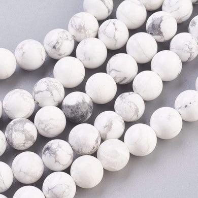 Strand of 18 Natural White Howlite 10mm Beads