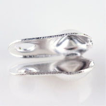 Load image into Gallery viewer, Pack of 225 Iron Silver Plated 8 x 6 Clamshell Calottes