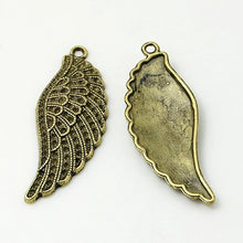 Load image into Gallery viewer, Pack 30 Grams Antique Bronze Tibetan Random Shapes &amp; Sizes Charms (WING)